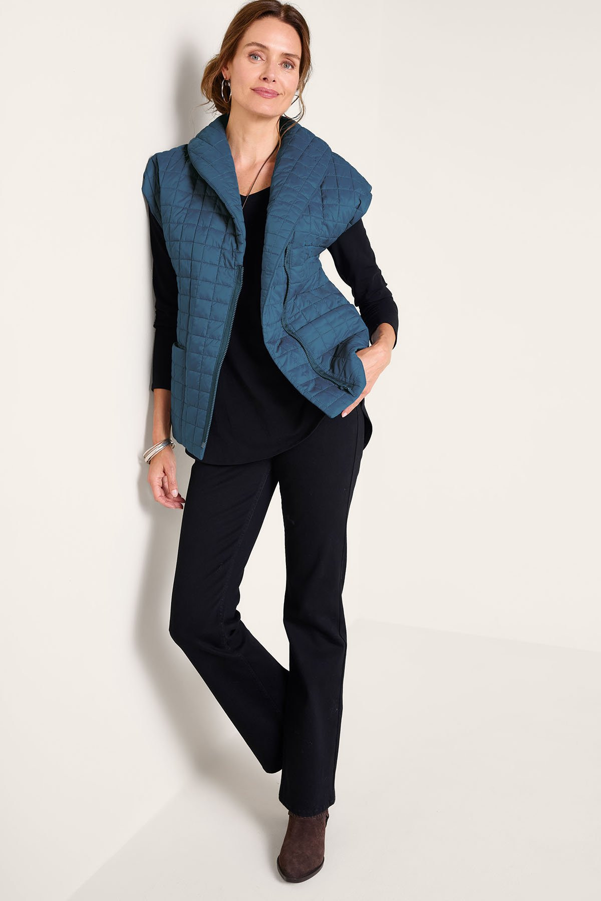 2hc21__dark-teal-blue_2