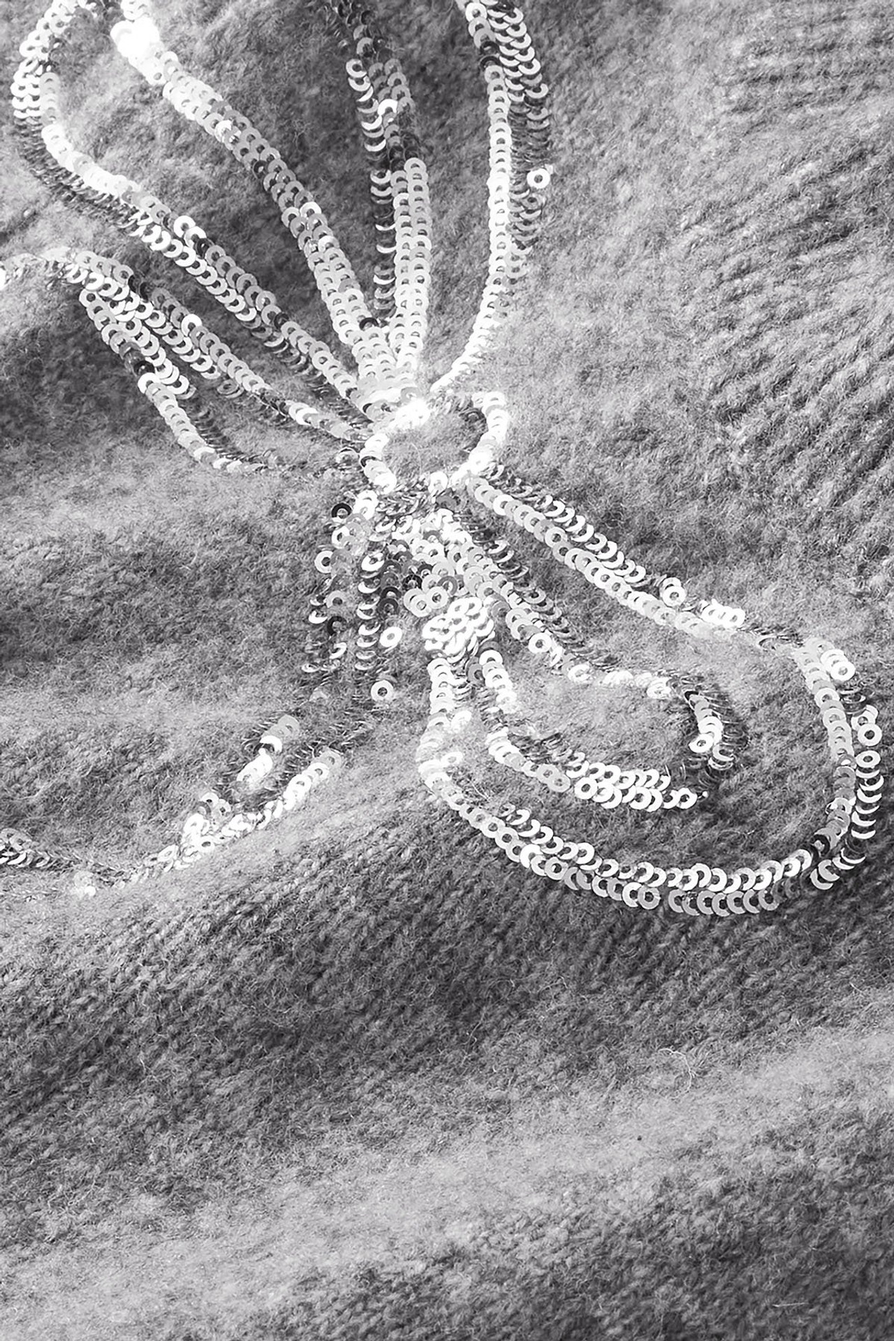 2hg60__grey-ribbon_5