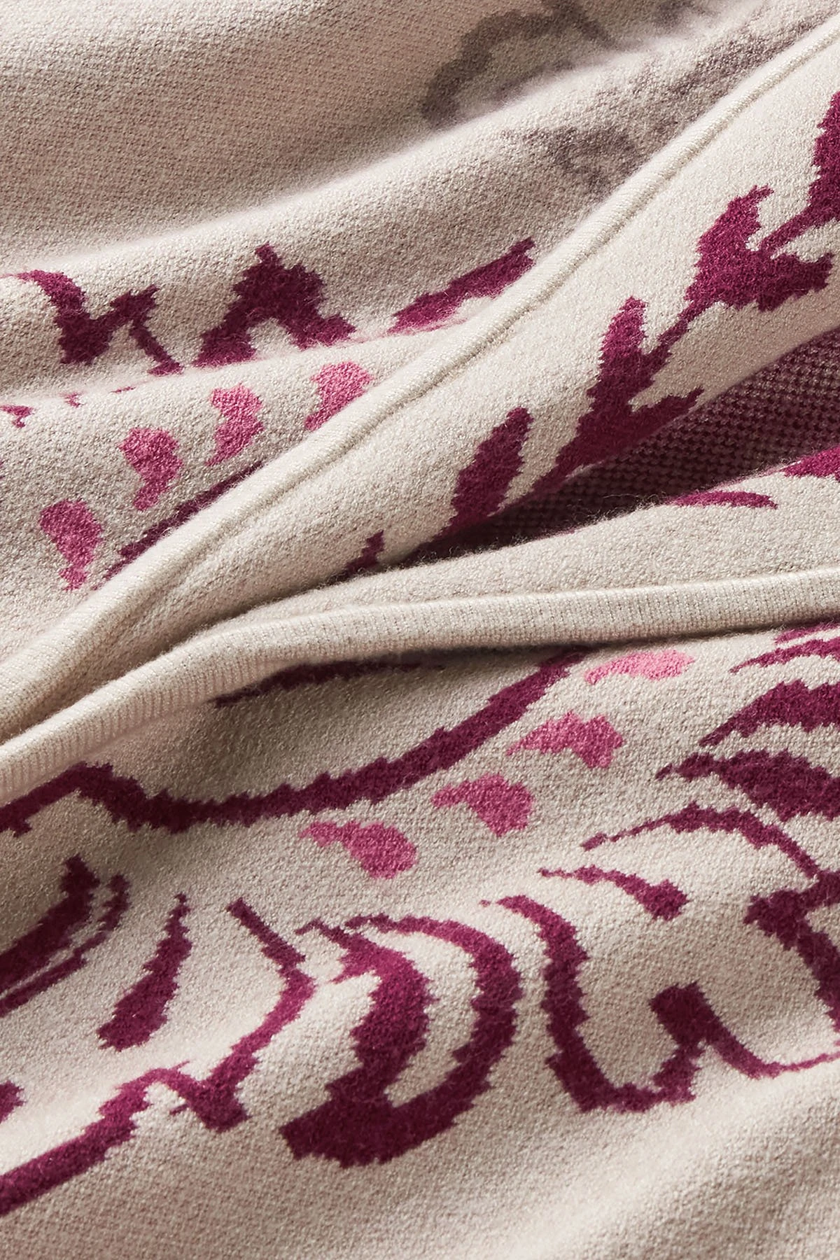 2hd44__rose-tapestry-placed_6