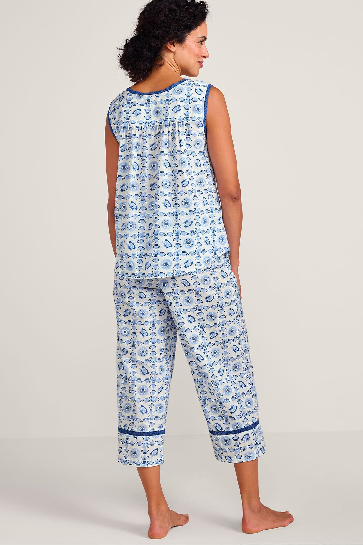 2hd86__teacup-tile_2