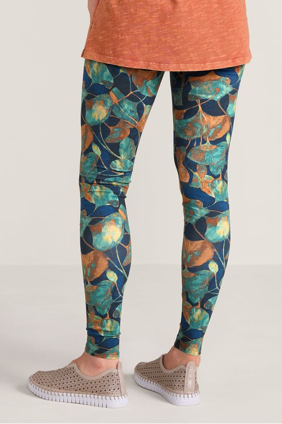 2fr05__watercolor-gingko-navy_2