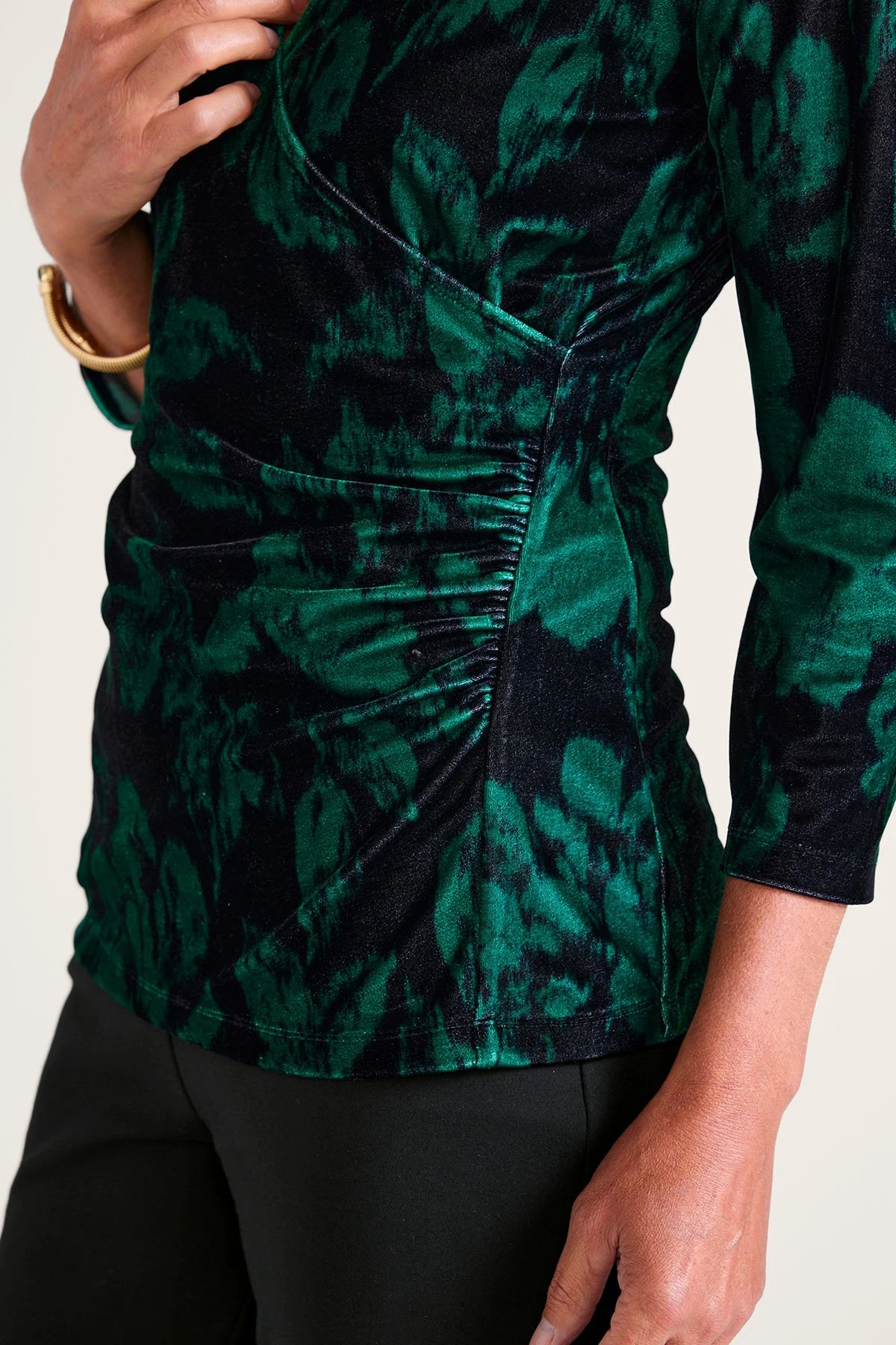 2fy43__emerald-upholstery-floral_3