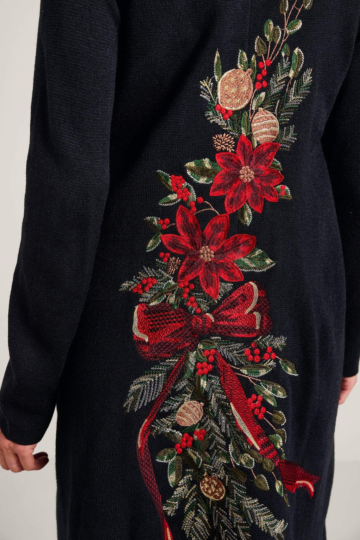 Vienna Embroidered Long Cardigan - thumbnail 5