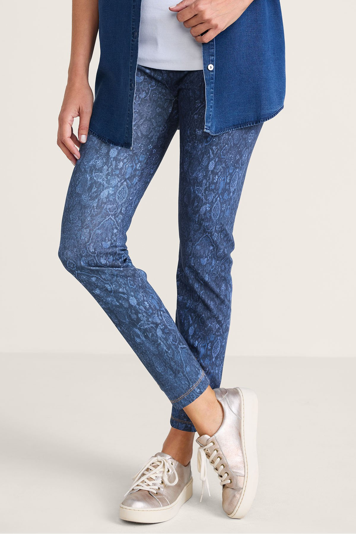 Easygoing Tapestry Knit Denim Leggings