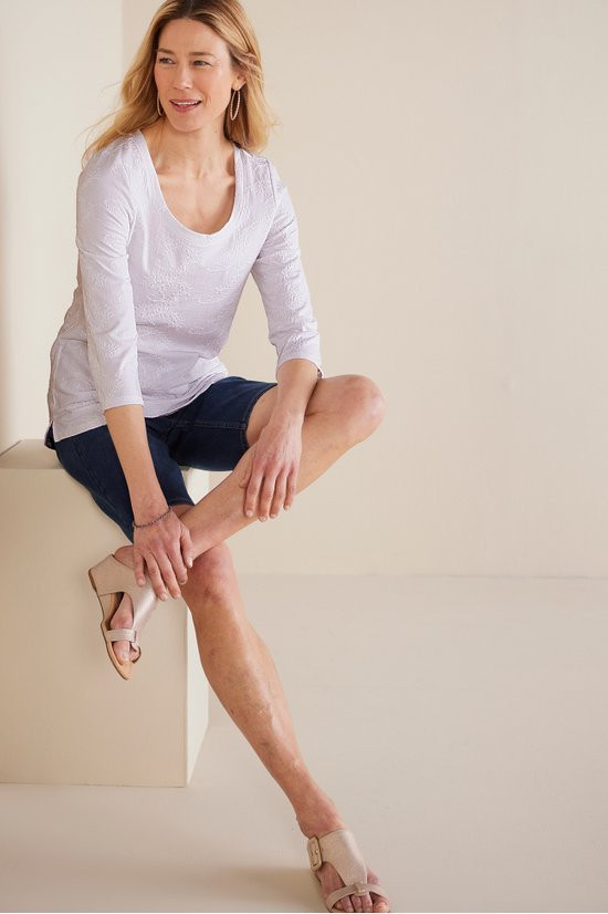 Linnea Embroidered 3/4 Sleeve Tee - thumbnail 7