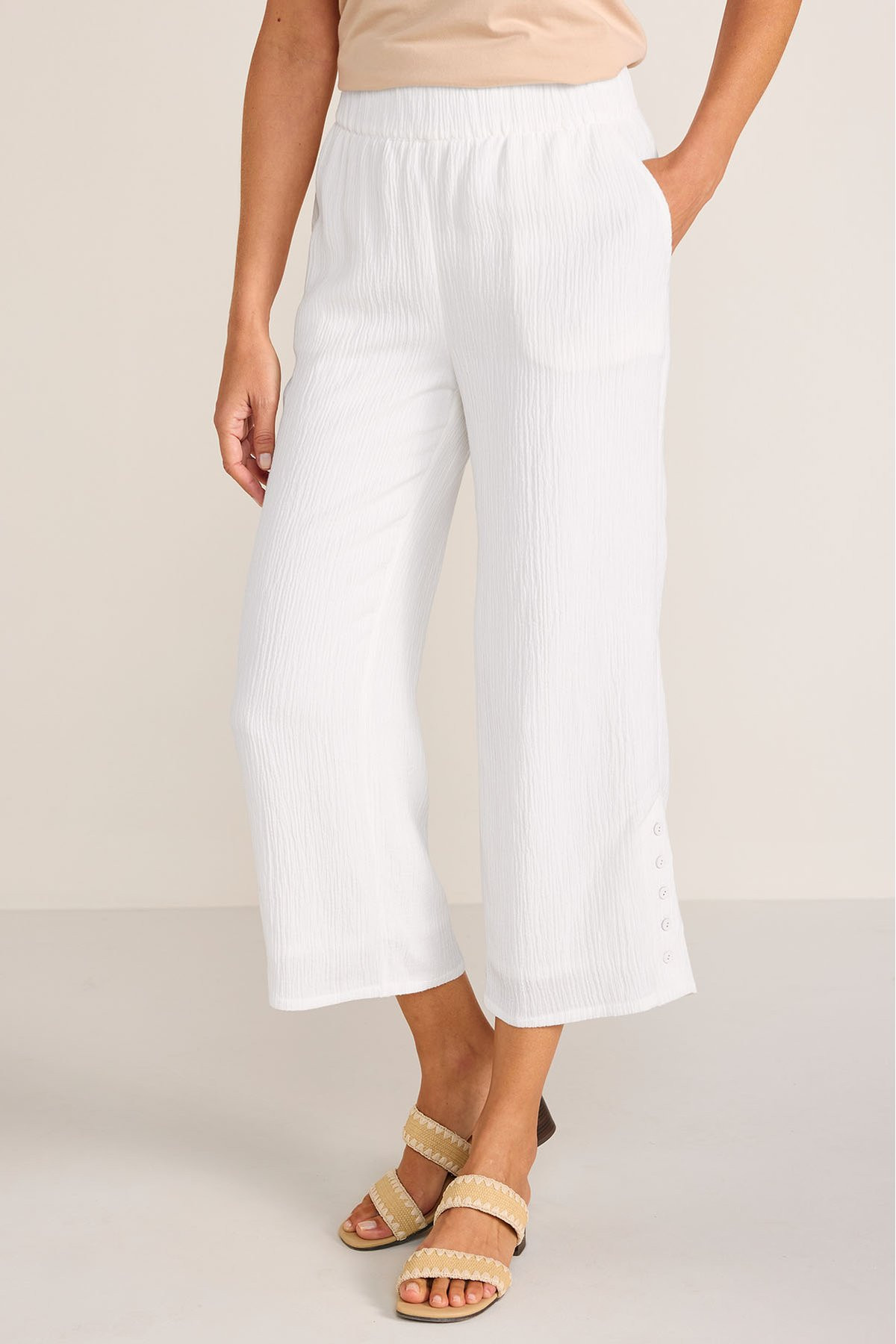 Oceo Crinkle Gauze Wide Leg Crops - thumbnail 3