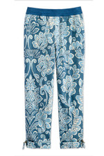 2cy73__blue-tapestry-scroll_1