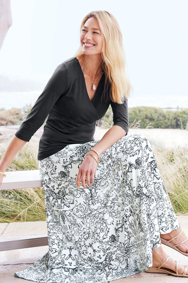 2fv05__black-white-floral_4