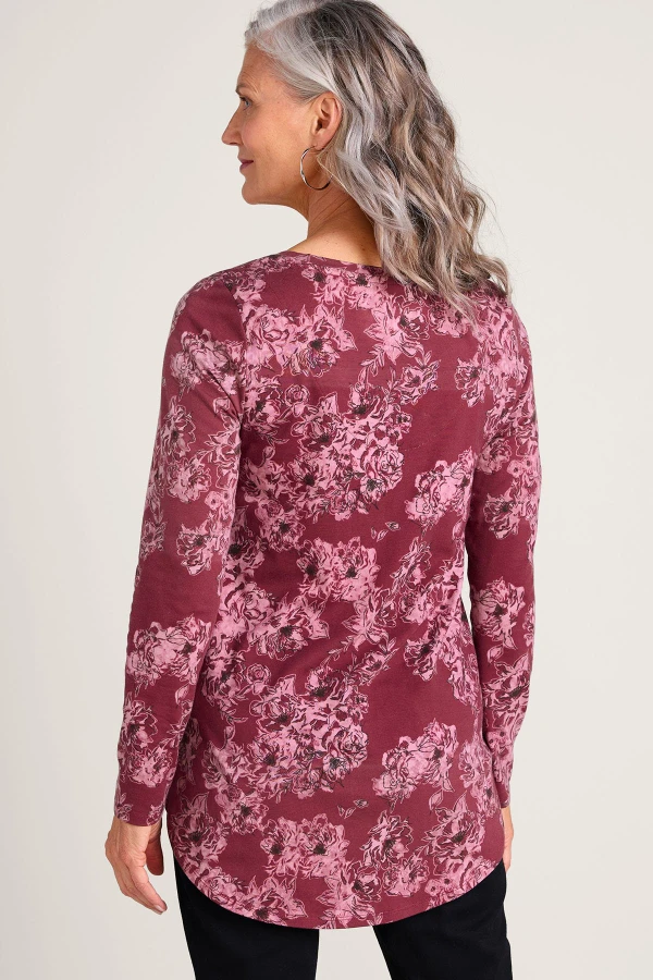 2gn18__textured-floral-wine_3