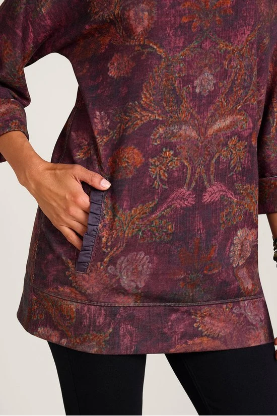 2ha70__wine-tapestry-garden_5