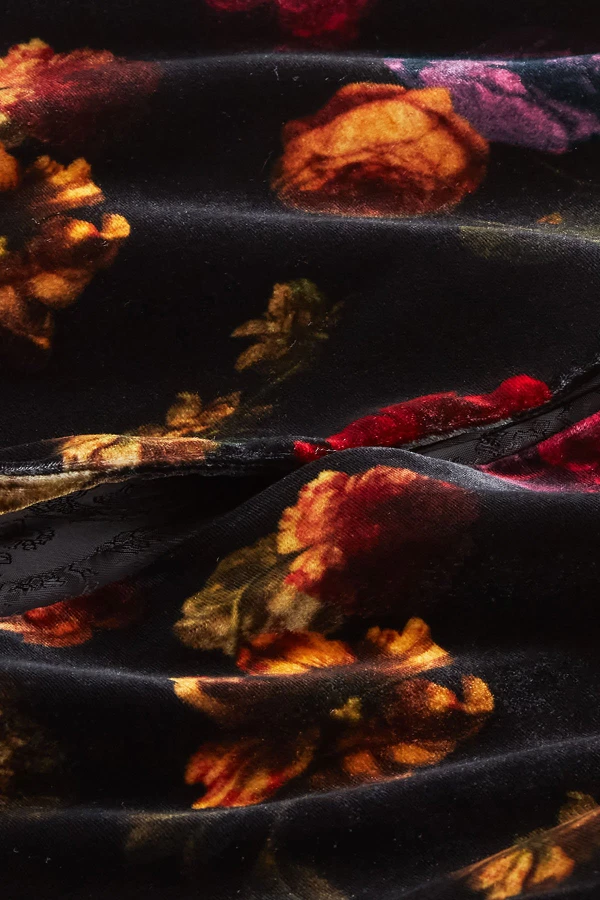 2hd23__black-winter-blooms_6