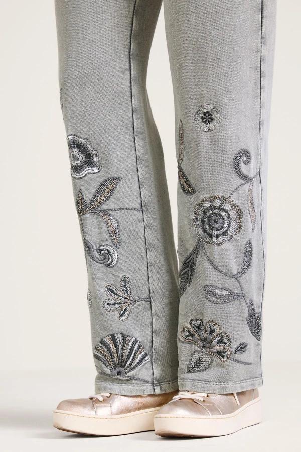 2hc89__grey-silver-filigree-emb_5