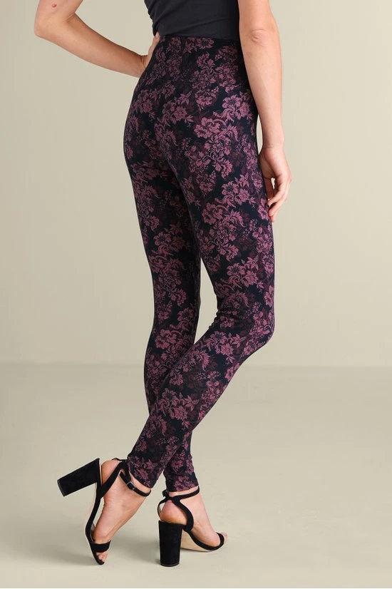 2fr05__chalet-lace-wine_3