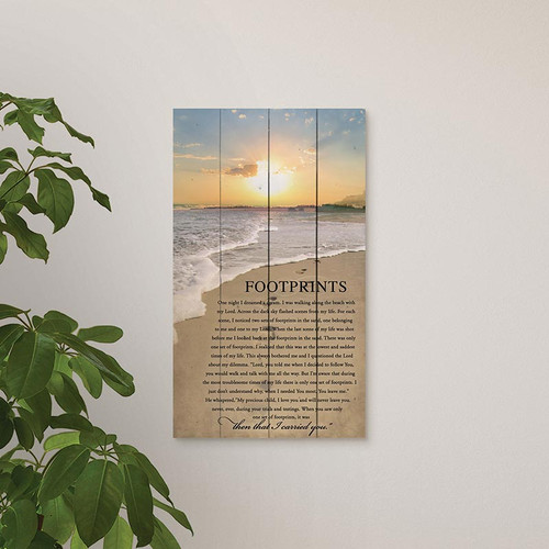 Pallet Decor - Footprints