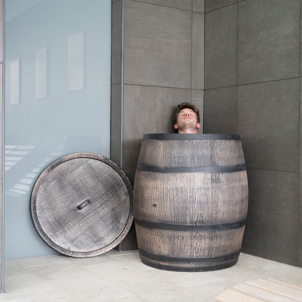 HydroBarrel Ice Bath with person, Large 350L Oak, Cold Water Therapy