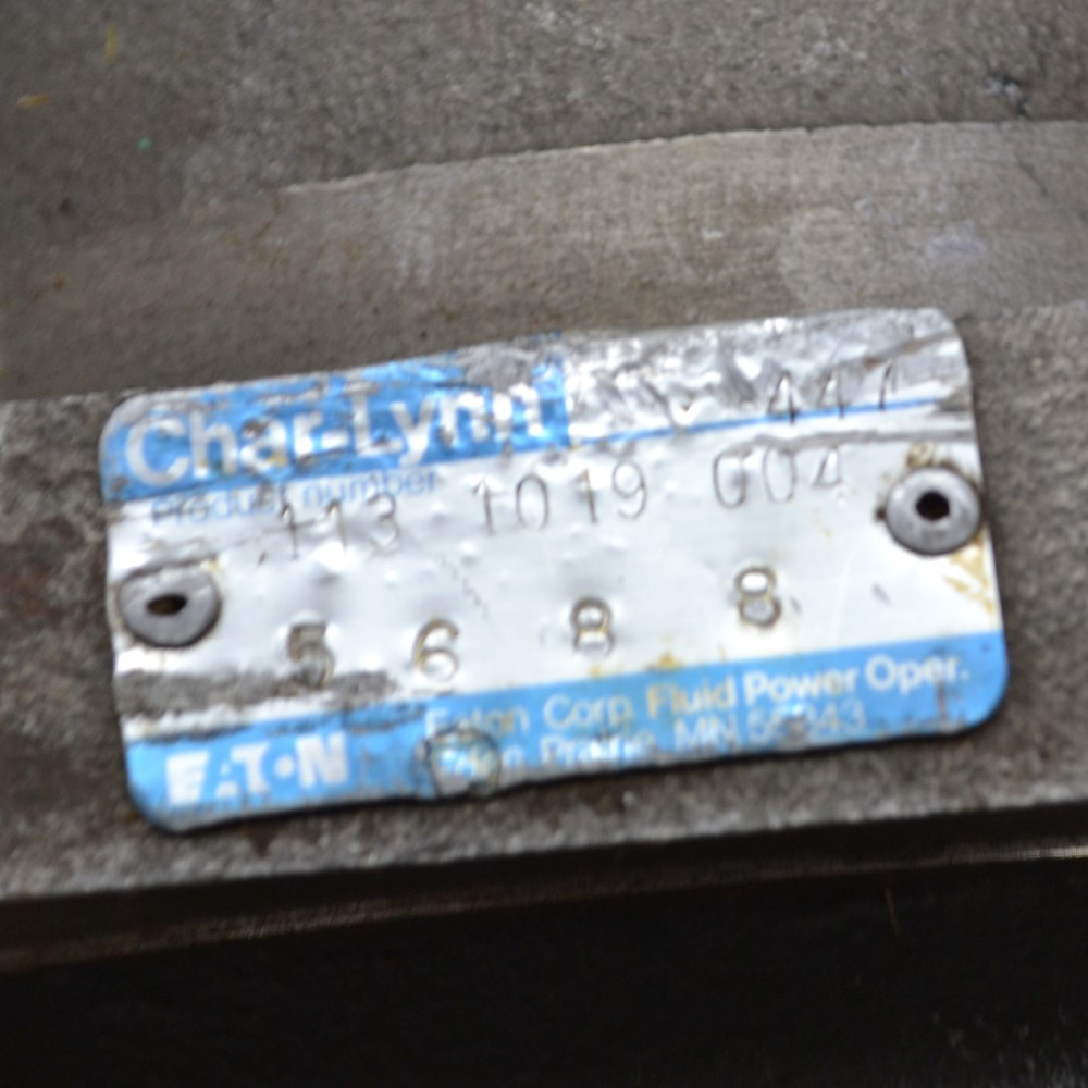 Char-Lynn 113-1019-004 Hydraulic Gear Motor [WC9-499]