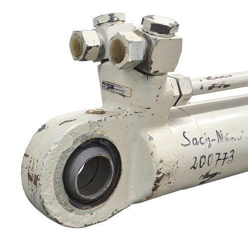 5.138(130mm)x33.188(843mm)x2.757(70mm) Double Acting Hydraulic Cylinder O & K Germany 099 966 [906030]