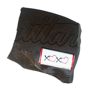 Send your loved one some SWEET HUGS & KISSES with Cerreta Candy Company's XOXO Milk Chocolate Bar