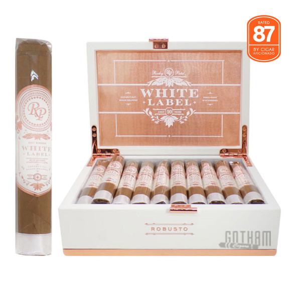 Rocky Patel White Label Robusto open box and stick