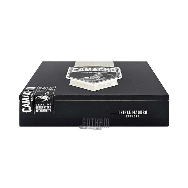 Camacho Triple Maduro Robusto Box close front
