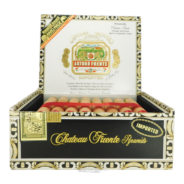 Arturo Fuente Chateau Fuente Pyramid open box