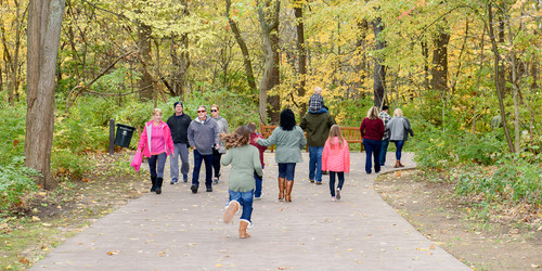 Walking Comfortably in Urban Parks and Navigating Chafing