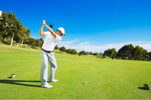 Golf and Thigh Chafing: Why Anti-Chafing Thigh Bands Are a Great Solution