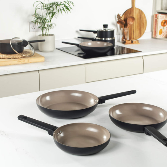 Salter Ceramic 3-Piece Frying Pan Set - 20/24/28cm BW128761