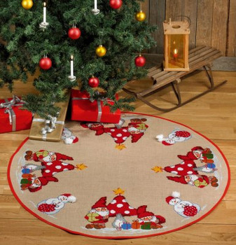 455228 Permin Elves and Snowman Tree Skirt