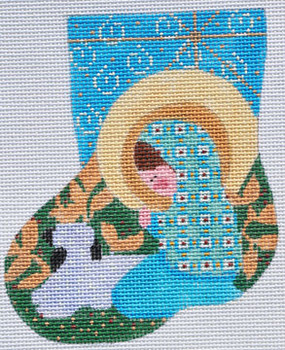 CH-160 Mother Mary Mini Stocking 4 ¼ x 5 18 Mesh CH Designs