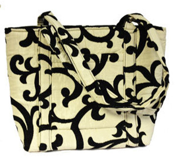 #65 105 Everyday Tote In Venetian (Swatch), Model In #05 Rococo Hug Me