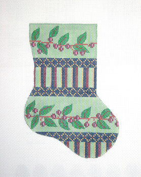 Stocking Green & Purple Berries Minisock 4 x 5.5 18 Mesh 787 Silver Needle Designs