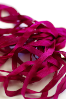 SR4 221 Razzleberry 4mm Silken Ribbon Thread Gatherer SR4 221 Razzleberry 4mm Silken Ribbon Thread Gatherer