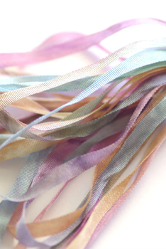 SR4 977 Sherbet 4mm Silken Ribbon Thread Gatherer SR4 977 Sherbet 4mm Silken Ribbon Thread Gatherer