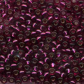 #BDS-24A Size 11 Magenta Beads Sundance Designs