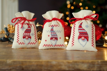 PNV155951 Vervaco Kit Christmas Gnomes Bags (Set of 3)