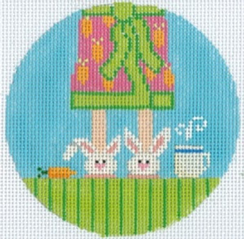 XO-190c Morning Bunny Feet  5" Round 13 Mesh The Meredith Collection