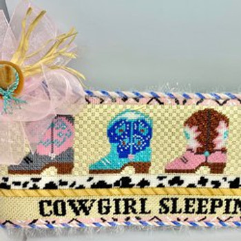 FS-28a Cowgirl Sleeping 3.5"x 9.5" 18 Mesh Partially shown Funda Scully