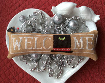 YT Wee Welcome - January Snowman Hat 26h x 108w  Needle Bling Designs