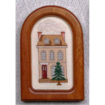 Kit 30 “Mini Townhouse”, golden brown mahogany arch frame	The Heart's Content