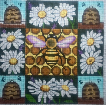 GEP235 Honey Bee and Daisy 12 x 12 13 Mesh Gayla Elliott