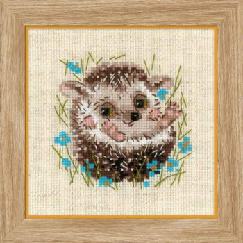 RL1753  Riolis Cross Stitch Kit Little Hedgehog 5" x 5" ; Flaxen Aida; 14ct 