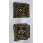 Wg12762 N's Bee Coin Purse - black & gold 4 1/4 square X 3/4 18 ct Whimsy And Grace