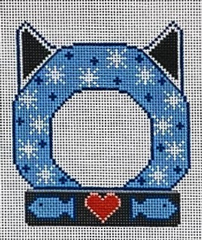 CH-636 Cat Frame - Snowflakes 3 1⁄2 x 4 1⁄4 18 Mesh CH Designs