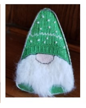 CANX24	Green Christmas Gnome	18 Mesh CANVAS COOKIE Cheryl Schaeffer And Annie Lee Designs