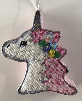 CANM1	Unicorn	18  Mesh CANVAS COOKIE Cheryl Schaeffer And Annie Lee Designs