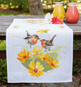 PNV161964 Vervaco Robins & Flowers Table Runner