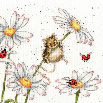 BTXHD80 Daisy Mouse -  Hannah Dale - Wrendale Collection Bothy Threads Counted Cross Stitch KIT