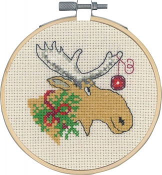 130294 Moose & Christmas Ball Cross Stitch  Kit Permin 