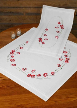 639851 Permin Kit Poppies Table Runner (top)